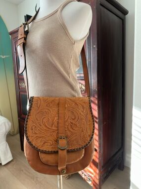 Patricia Nash ‘Barcelona’ Tooled Leather Saddlebag Crossbody